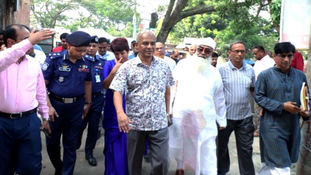 আইনশৃঙ্খলা বাহিনী পূজামণ্ডপে শান্তি-শৃঙ্খলা বজায় রাখতে নিয়োজিত 