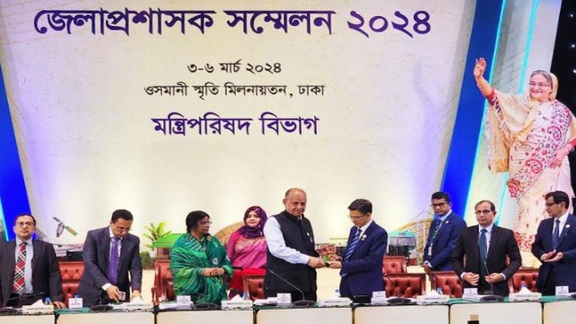 জেলায় অবৈধ স্বাস্থ্যকেন্দ্র বন্ধে জেলা প্রশাসকদের সহায়তা চান স্বাস্থ্যমন্ত্রী