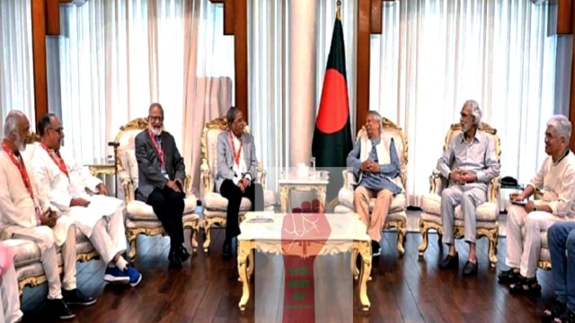 জাতিসংঘ সফরে প্রধান উপদেষ্টা ইউনূসের সঙ্গে রাজনৈতিক নেতারা: ঐক্যের প্রদর্শন নাকি কৌশলী দায় বণ্টন?