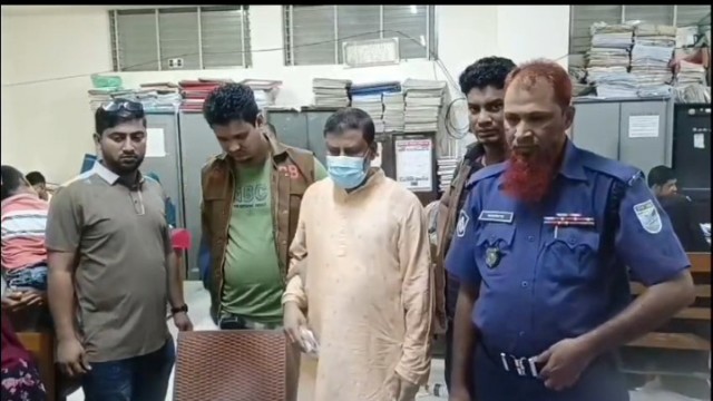 সিরাজদিখান উপজেলার বিএনপির সভাপতির ভাই আওয়ামী লীগ নেতা গ্রেফতার